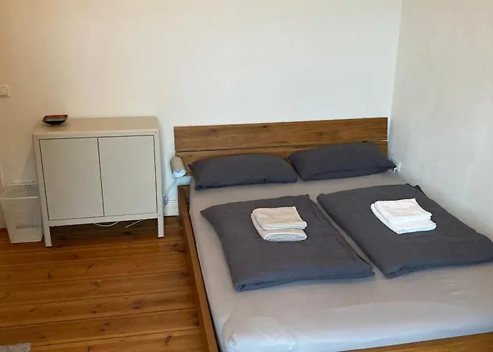Zentrales Mit Eigenem Balkon Homestay Hamburg